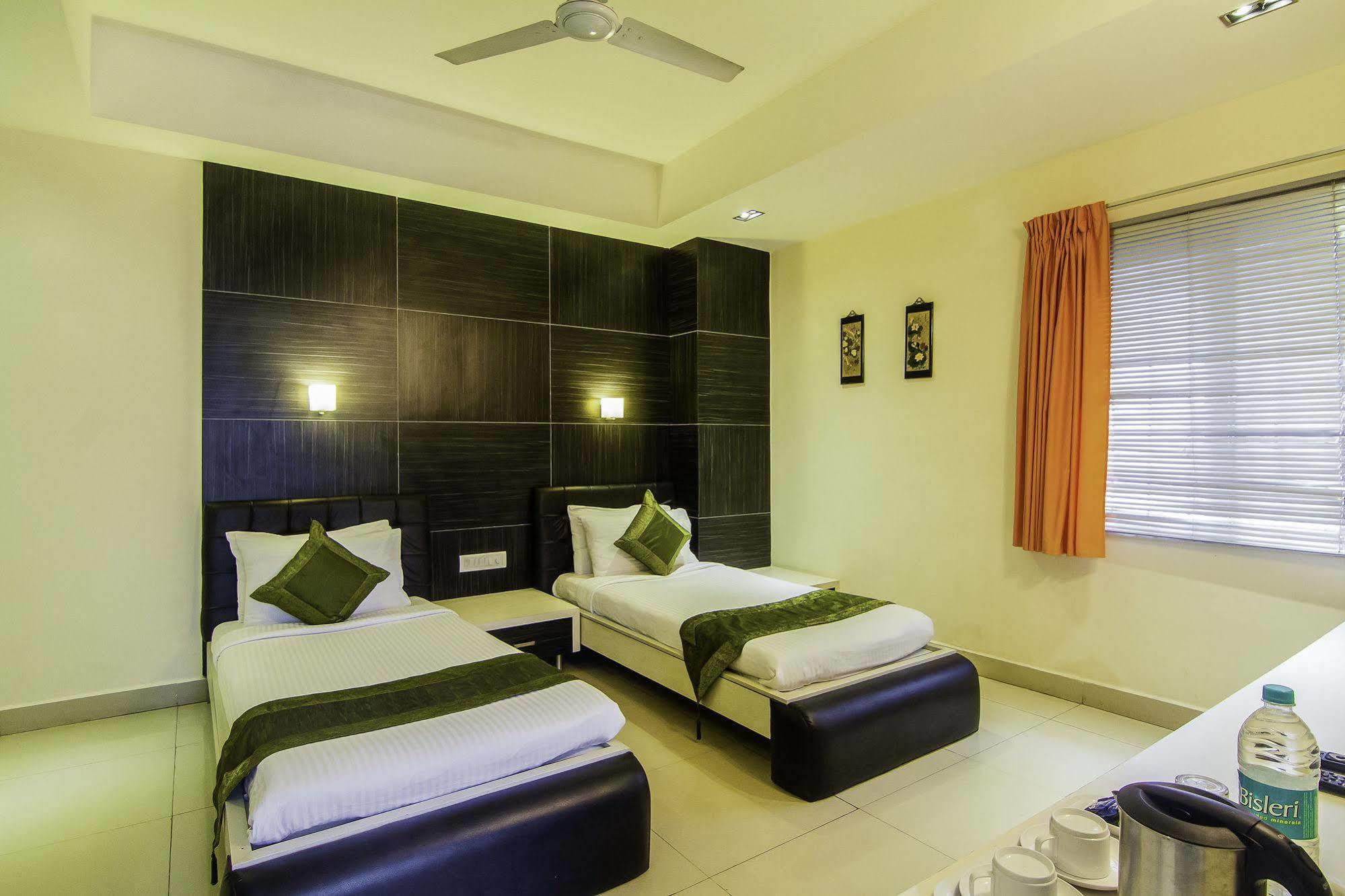 Hotel Treebo Trip Hive Chennai Exterior foto
